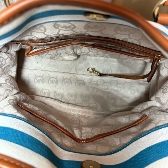 🔥SALE! Michael Kors Hamilton Canvas Striped Large North South Tote - Picture 13 of 15